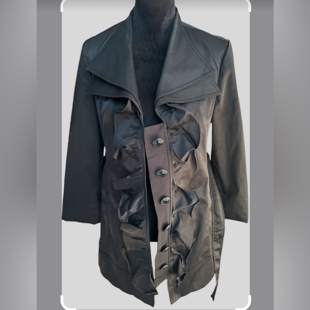 Willi Smith Black Ruffled Women's Coat